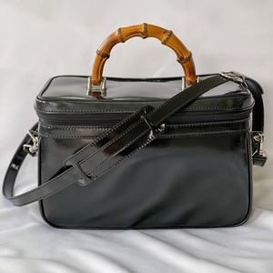❌SOLD❌ Gucci Bamboo Handle Vanity Case in black glazed leather